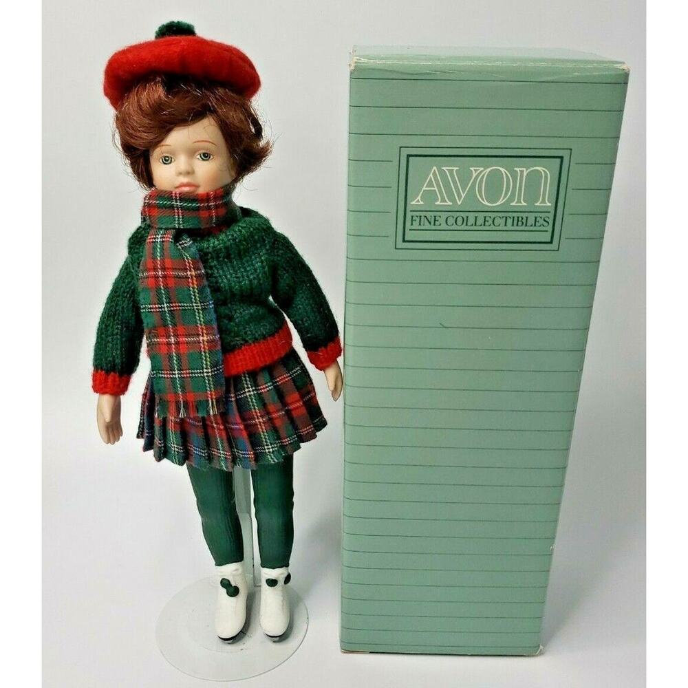 1991 Avon Childhood Dreams Porcelain Doll Collection Skating Party Doll U44
